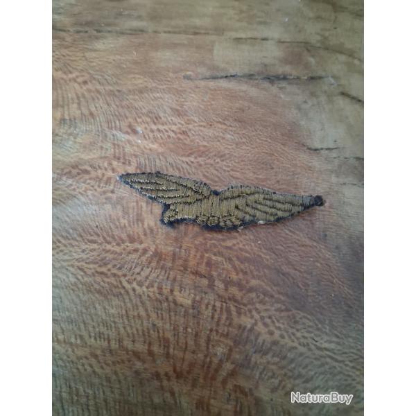 Ancien insigne militaire brod� - Ailes dor�es - Arm�e de l'Air / Aviation