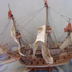 maquette de fr&eacute;gate militaire