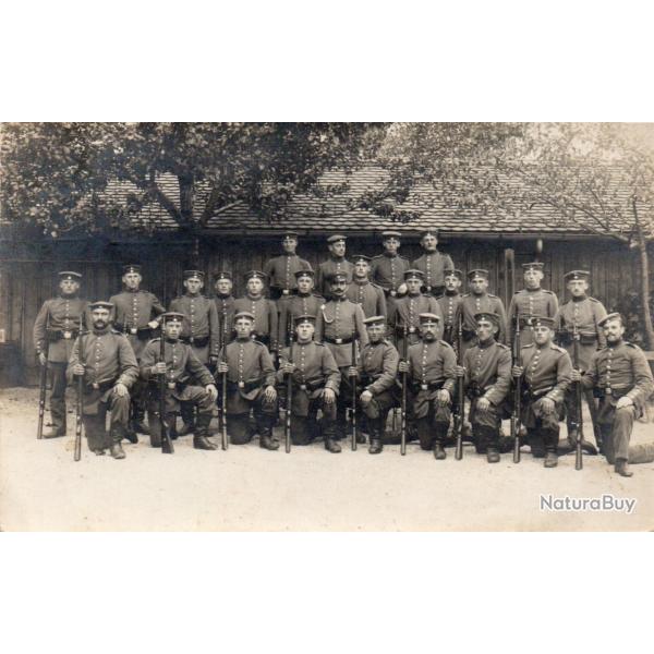 Carte postale de groupe de soldats allemands de la Premi�re Guerre mondiale -N�8748