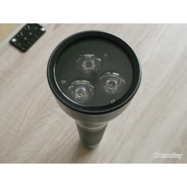 Lampe torche MAGLITE magcharger