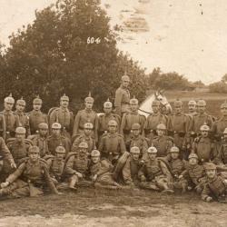 Carte postale ancienne de soldats -N&deg;87233