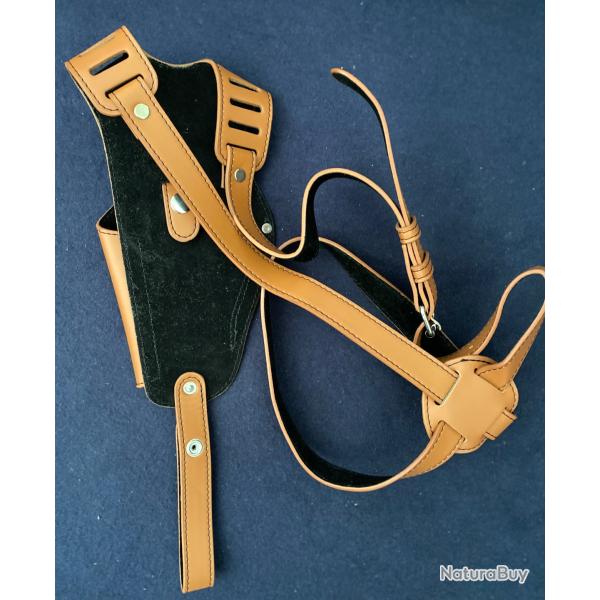 Holster d'�paule pour droitier en simili cuir marron pour revolver