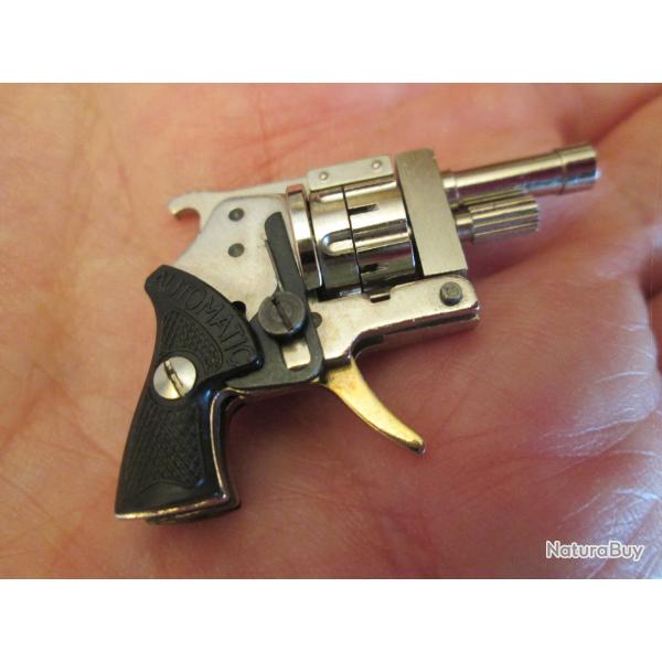 REVOLVER A BROCHE MINIATURE XYTHOS AVEC BO�TE ET ACCESSOIRES