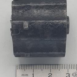 Barillet pour revolver 9 mm &agrave; broche.