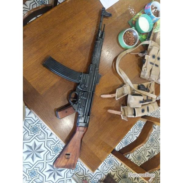 STG 44 DENIX + porte chargeur