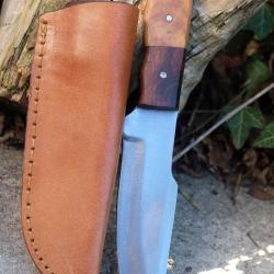 Couteau de Chasse Buschraft Lame Harpoon Acier Carbone 1055 Manche 2 Bois Etui Cuir Fab Artisanale