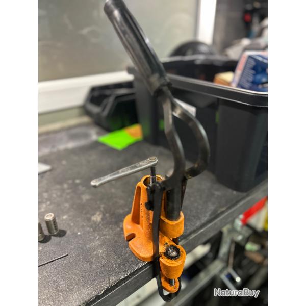 Presse a recalibrer et graisser LYMAN 430