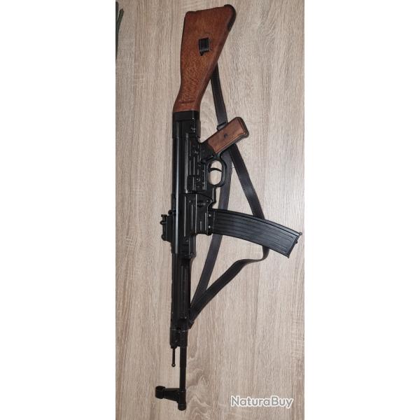 R�plique StG 44 Denix � Bois & M�tal � �tat exemplaire avec bo�te d'origine