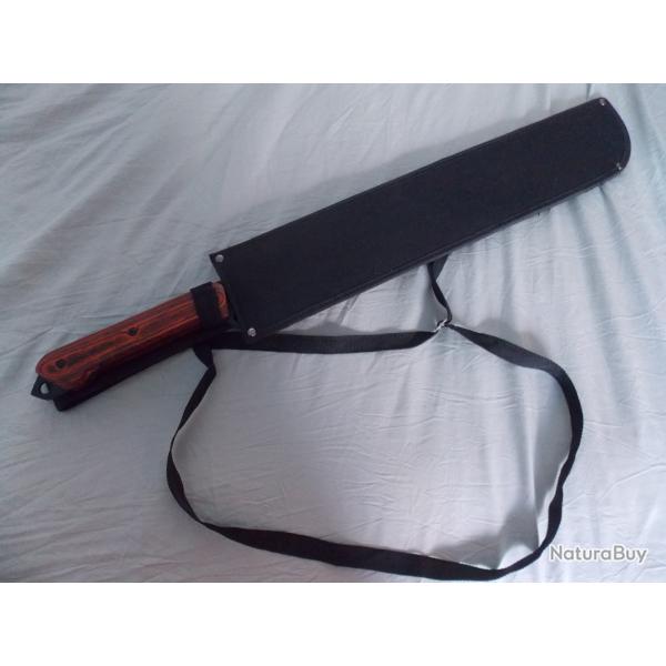 Machette couteaux tactique avec �tui lame srainless noire longueur totale 62 cm