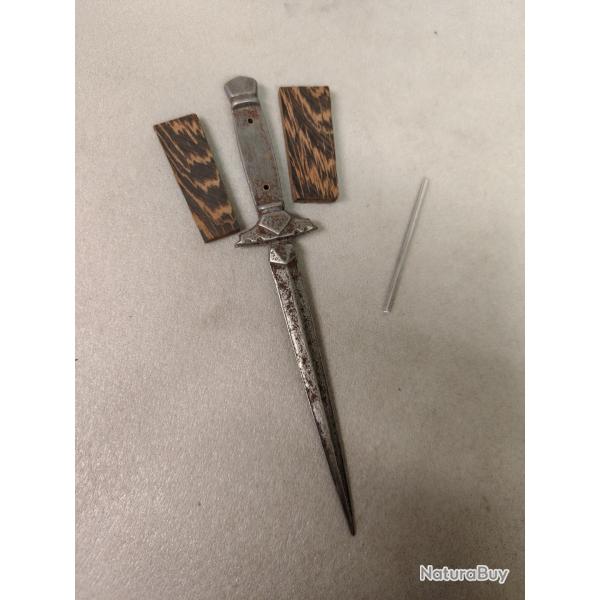 Dague stylet lame ann�e 50