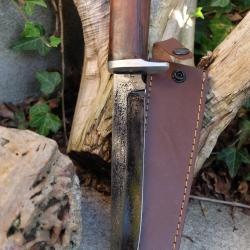 Couteau de Chasse Bowie Lame Drop Point Acier Carbone 1055 Blk Manche Bois Etui Fabr Artisanale