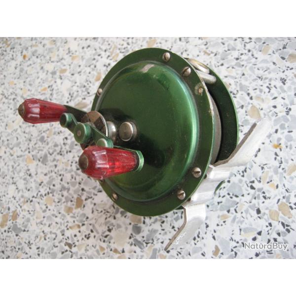 Moulinet de p�che ancien du type Manufrance F�rac