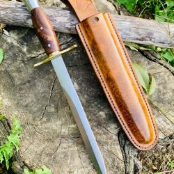 dague de chasse d'artisan / manche en palissandre / lame inox double tranchant