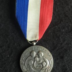 medaille famille francaise