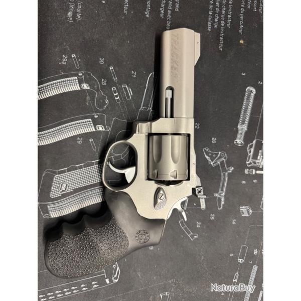 Taurus 357 tracker 4�"