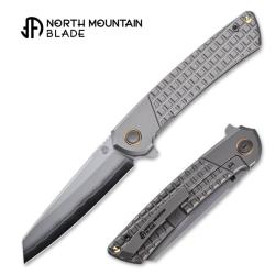 Couteau North Mountain Blade Echo Lame Acier SLD-Magic Manche Titane Grille Framelock NMB2506GRID