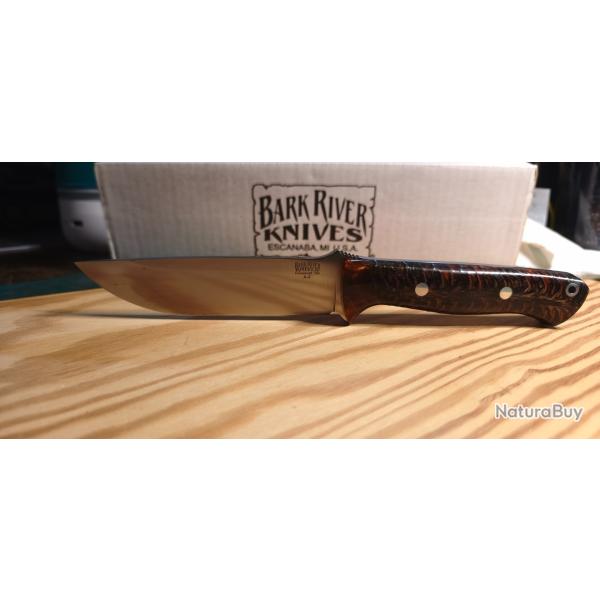 Couteau Bark River Bravo 1.25 Red Pinecone