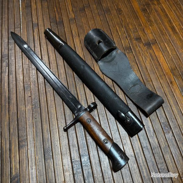TR�S RARE Ba�onnette Carcano M1891 / Enfield No 3 Mk 1 � Poin�on RI � Bronzage 100% � Gousset Vert