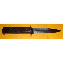 COUTEAU DE BOTTE  , SANS FOURREAU  , TAILLE 25,5 CM LAME 14 CM , POIDS 180 GRAMMES  ,  ETAT VOIR PHO