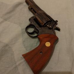 Revolver Colt trooper mk3 22lr tr&egrave;s peu tirer.&eacute;tat neuf