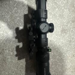 Lunette 1-8x24 Vortex Strike EagleAvec montage samson