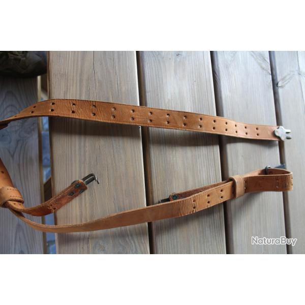 Bretelle en cuir pour fusil-mitrailleur Browning FN   Mod�le D ou DA 1  (c'est une originale ...)