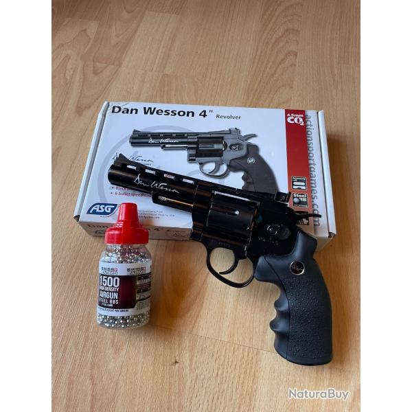 Revolver Dan Wesson 4"