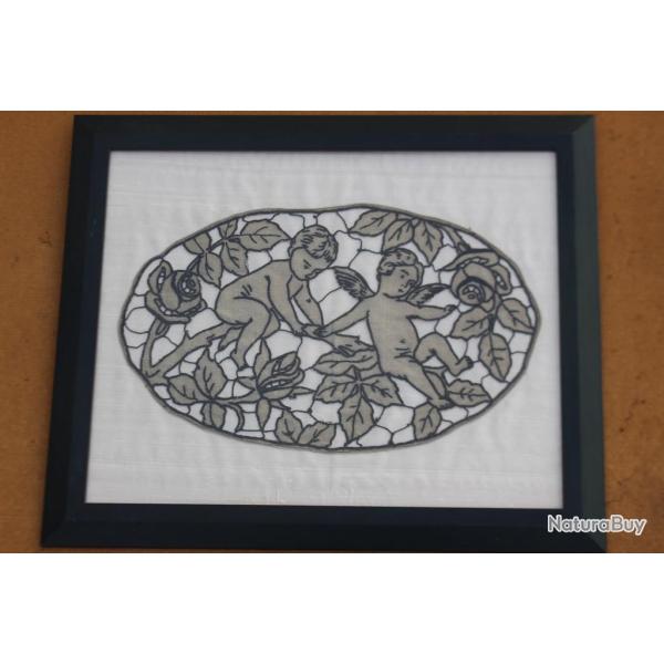 Broderie Angelots