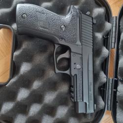 P226 r&eacute;plique navy seal plomb