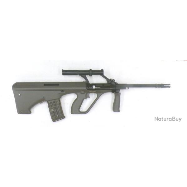 Superbe Steyr AUG � billes calibre 6mm. Marque ASG