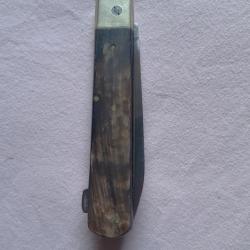 Couteau B&eacute;gon