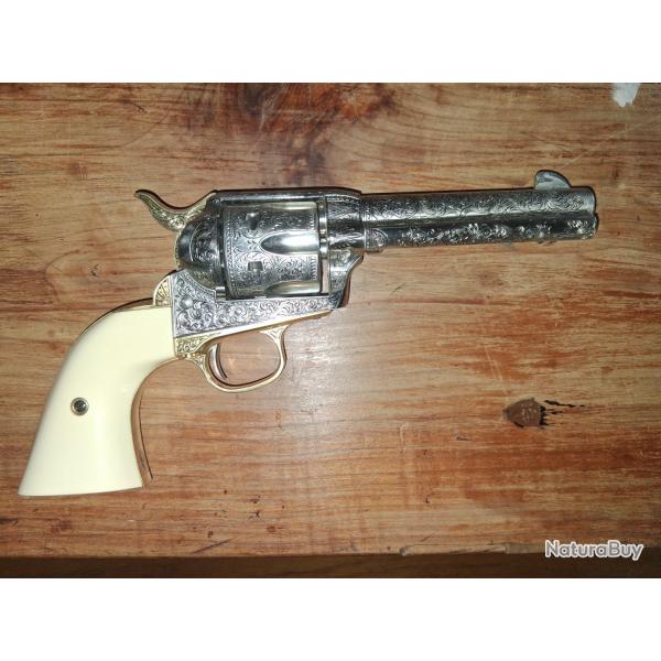 Revolver replique JOHN WAYNE Western Commemorative .45 Single Action !! 1 euro sans prix de reserve