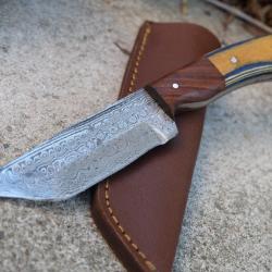 Skinner Couteau Damas Lame 256 Couches Lame Tanto Manche Marron/Tigre Fabr Artisanale Etui Cuir