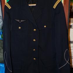 VESTE DE SORTIE DE PILOTE DE L'ARMEE DE L'AIR L'ARMEE FRANCAISE ,TAILLE L ,  BON ETAT  VOIR PHOTOS