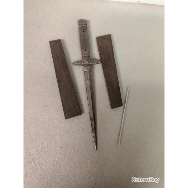 Dague de vertu bois d'�b�ne