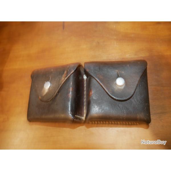 Cartouchi�re de Schmidt Rubin G11/K11/K31 en cuir fonc� rigide