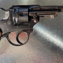 Revolver civil 1873 calibre 11mm en bel &eacute;tat