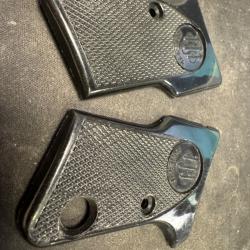 rare paire de plaquettes pour beretta mod&egrave;le 950. neuves stock