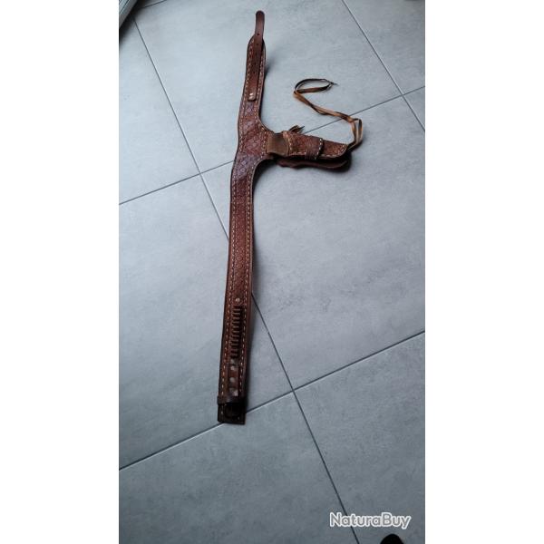 Holster western en cuir.