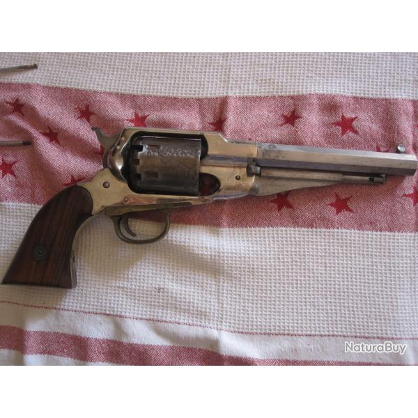 REMINGTON 1858  NIKELE  cal 36  ASM - pour  PIECES ou a RESTAURER