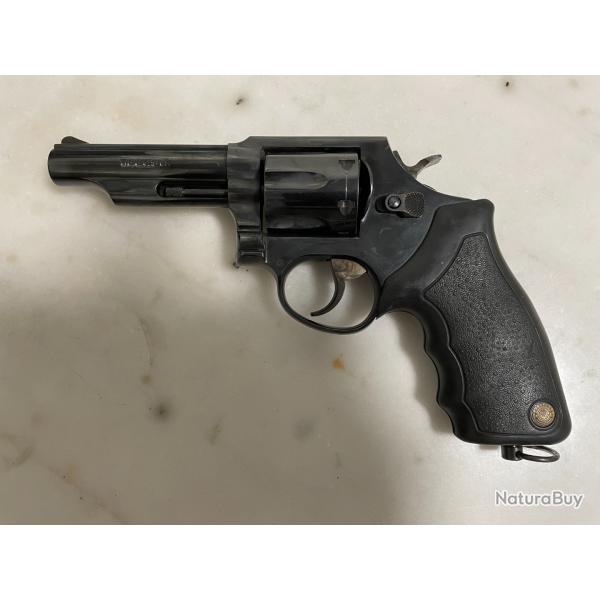 TAURUS MOD.82 4 POUCES