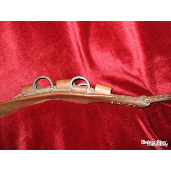 Bricole d'attelage de l'Arm�e Suisse ( neuve de stock ) . ( collection ) .