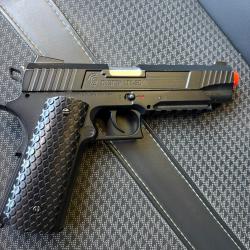 R&eacute;plique de poing airsoft colt