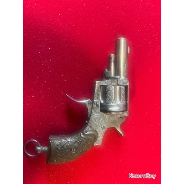 Revolver The Terrific calibre .320