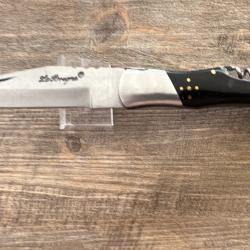 Laguiole couteau pliant manche m&eacute;tal noir argent&eacute; avec tire-bouchon