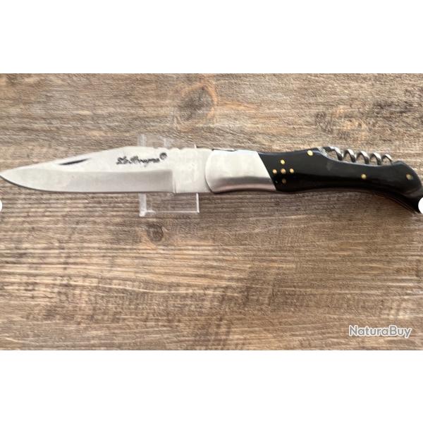 Laguiole couteau pliant manche m�tal noir argent� avec tire-bouchon
