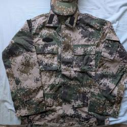 RARE Uniforme complet de l'arm&eacute;e chinoise ( PLA ) type 07