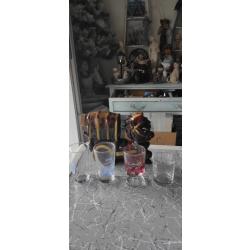 petite cariole tir&eacute; par un &acirc;ne ( bouteille de liqueur )+ 4 petit verres A  liqueurs ou a shoot haute