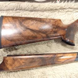 Blaser R8 bois grade 4 occasion crosse et devant - recoup&eacute; a 355 mm fini &agrave; la plaque