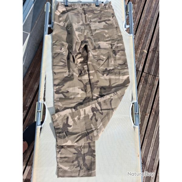 Pantalon treillis camo Decathlon Geologic          Taille 38      65 polyester  35 coton ,